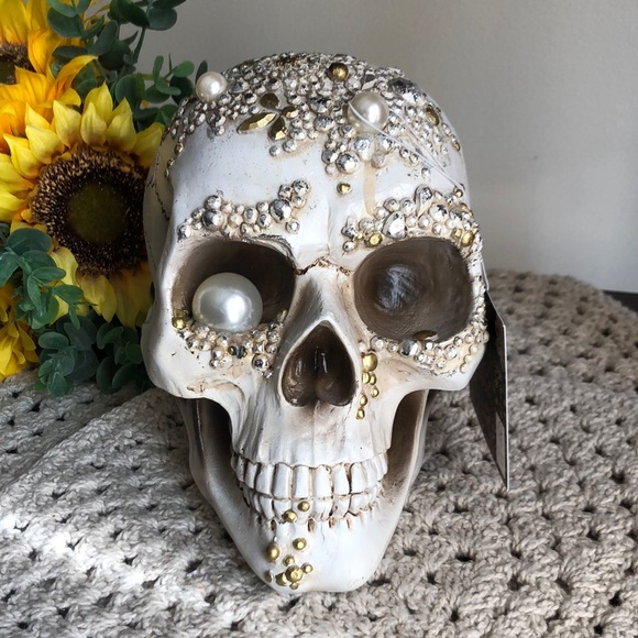 Embellished Skull Decor with Pearls and Gold Accents - Picture 1 of 8
